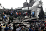 Число жертв крушения самолета в Индонезии превысило 140 человек