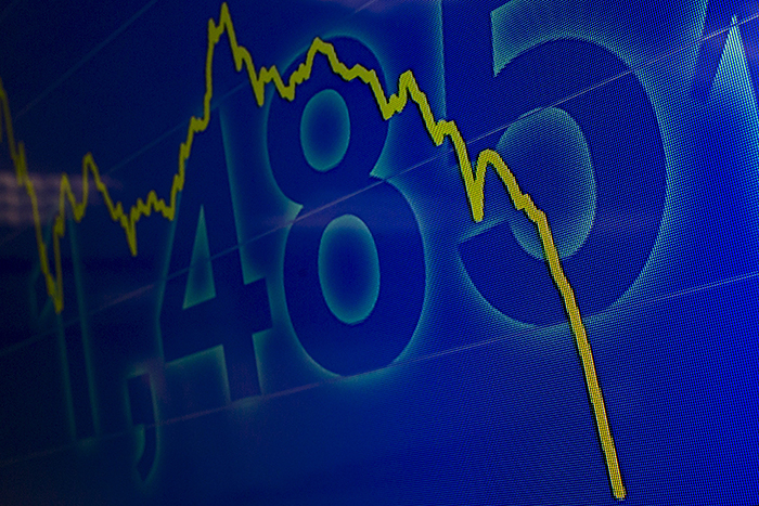 Hong Kong Exchanges потеряла первое место по капитализации среди биржевых операторов