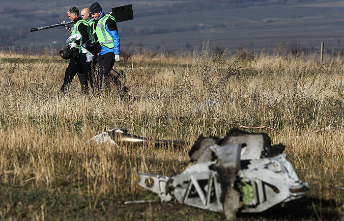 Расследование причин авиакатастрофы "Боинга" на Украине затянется до конца года