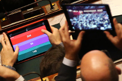 Группа итальянских депутатов объявила о планах посетить Крым