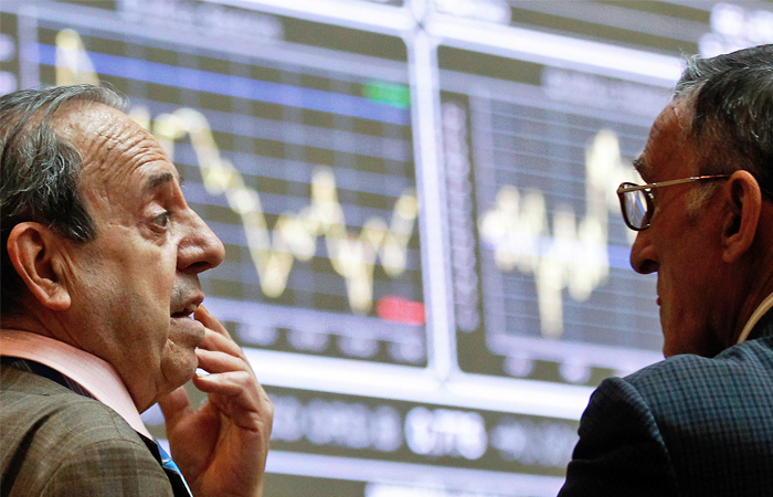 Хедж-фонды сократили ставки на рост цен на нефть до минимума за 5 лет