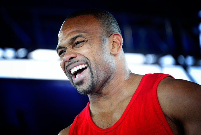 Легенда бокса Рой Джонс написал заявление на получение гражданства РФ