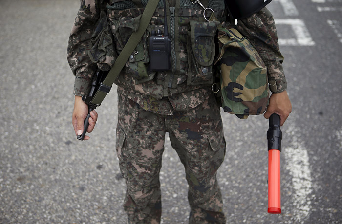 США и Южная Корея остановили военные учения из-за обострения с КНДР