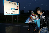 C 15 сентября полиция Венгрии будет перехватывать мигрантов на границе