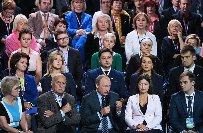 Путин призвал направить реформу здравоохранения "в нужное русло"