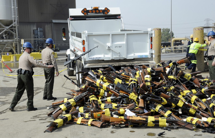 В американской Такоме призвали убрать оружие в долгий ящик