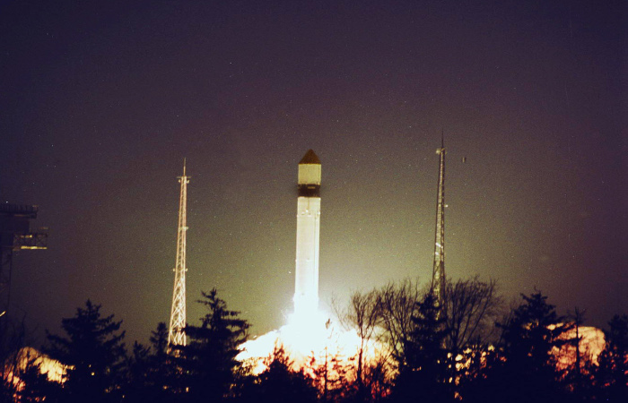 С космодрома Плесецк запущена ракета с военными спутниками связи