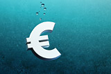 Евро снизился до минимума за месяц