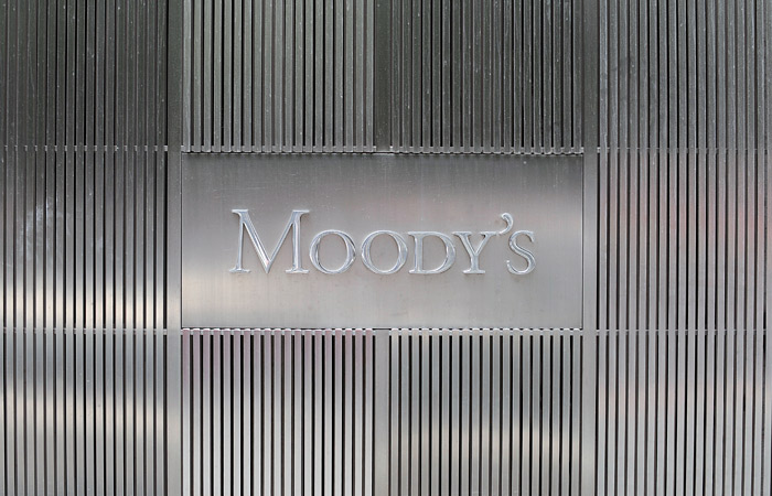 Moody’s   17%      2016 