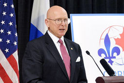 Адмирал Папп: Меня расстраивает, когда, говоря об Арктике, используют слово "война"