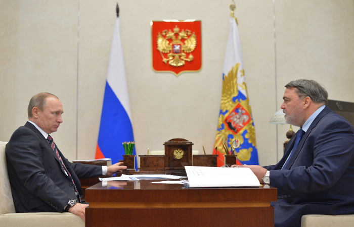 Путин призвал монополии быть поскромнее