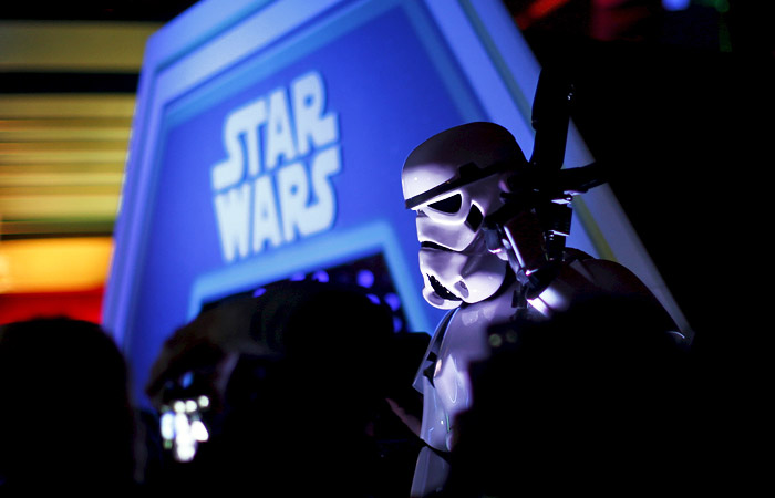 Выход следующего эпизода "Звездных войн" отложили