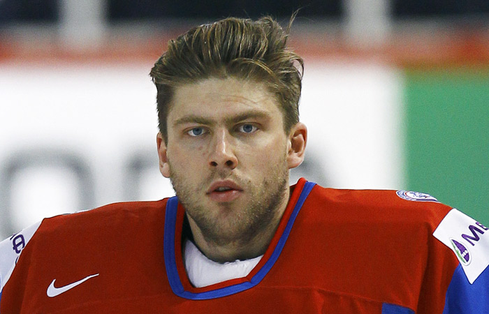 Хоккеист Варламов выиграл суд по делу об избиении у бывшей подруги