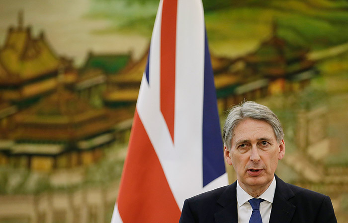 Лондон заявил о возможности остановить войну в Сирии одним звонком Путина