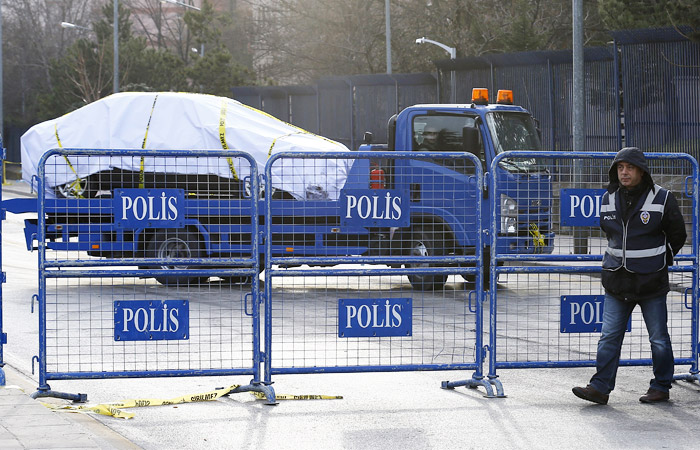 Новый взрыв произошел близ военного конвоя в Турции