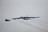 Американский стратегический бомбардировщик B-52 пролетел над Южной Кореей