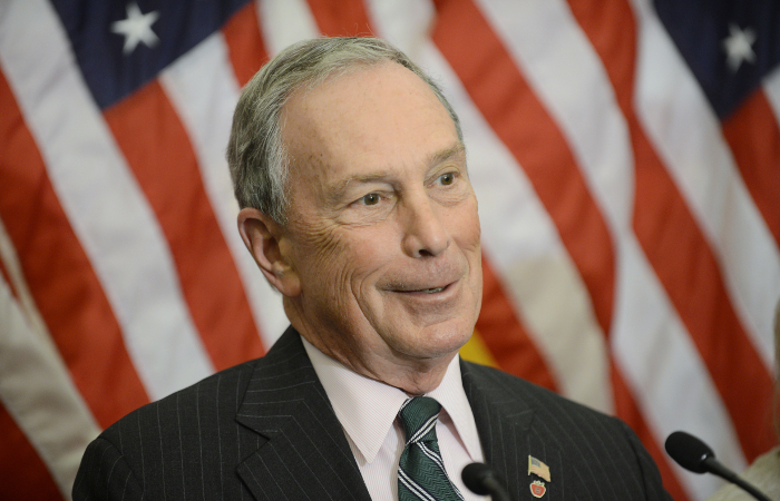 Майкл Блумберг отказался участвовать в президентской гонке в США