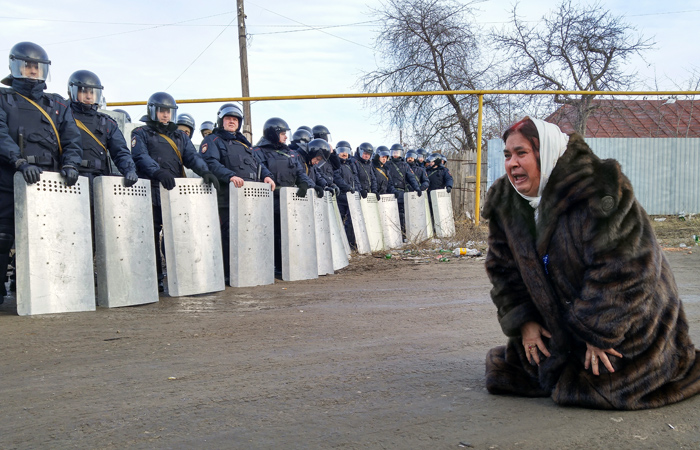 Начат демонтаж врезок в газопровод в цыганском поселке под Тулой