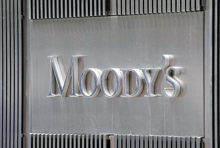 Moody’s изменило на "стабильный" с "негативного" прогноз для банковского сектора РФ