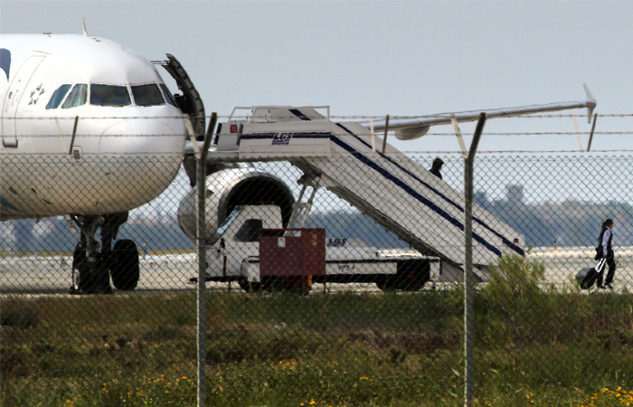 Угонщик самолета А320 потребовал освободить заключенных женщин в Египте