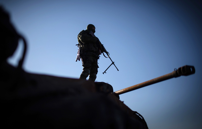 ЛНР обвинила Украину в стягивании тяжелой техники в район Луганской