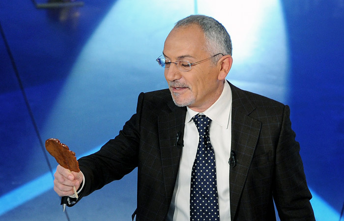 Шустера обвинили в уклонении от уплаты налога более чем на $83 тыс.