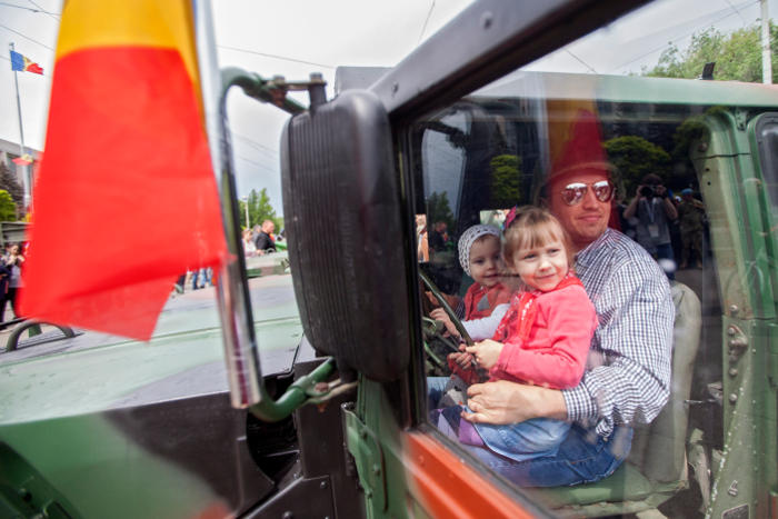 Военную технику США убрали из центра Кишинева