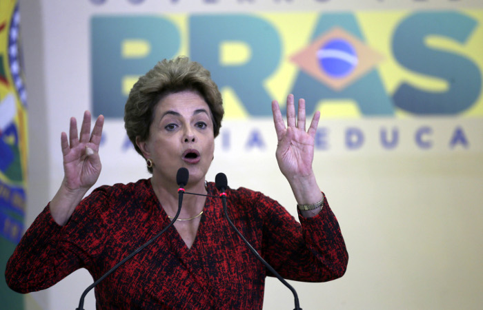 Решение об импичменте президенту Бразилии Дилме Русеф отменено