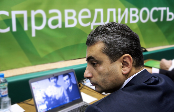 Первую премию Фонда Бориса Немцова вручили политику Льву Шлосбергу