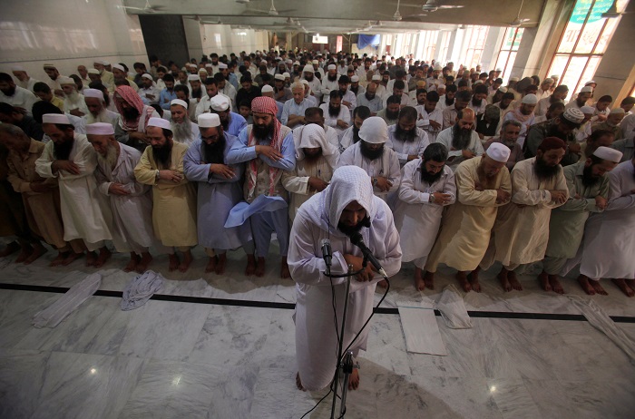 Боевики в Афганистане присягнули на верность новому лидеру "Талибана"