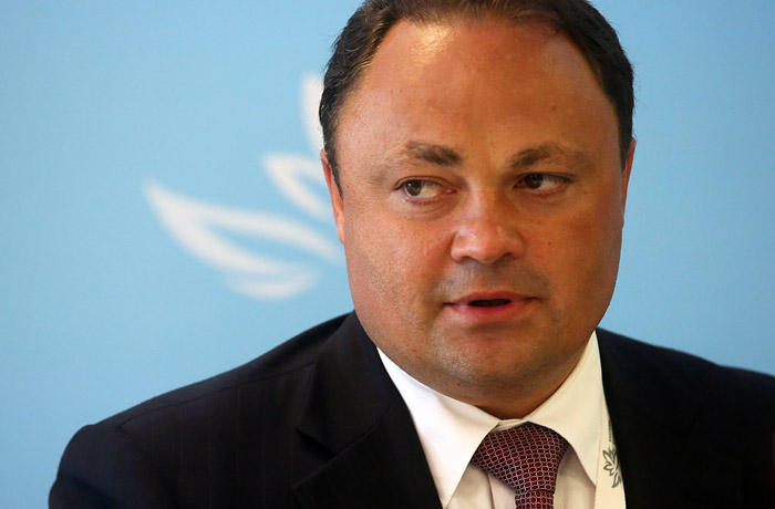 Мэра Владивостока заподозрили в злоупотреблении и коммерческом подкупе