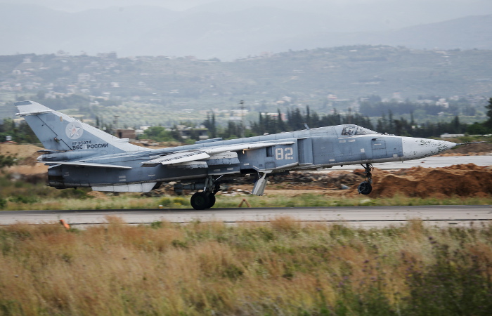 ВКС России уничтожили четыре объекта добычи нефти ИГИЛ