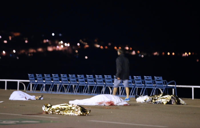 Прокуратура оценила жертвы нападения в Ницце в 60 человек