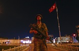 Турецкие военные пообещали стране новую конституцию