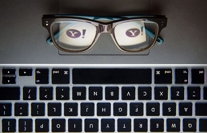 Verizon купит операционный бизнес Yahoo! за $4,83 млрд