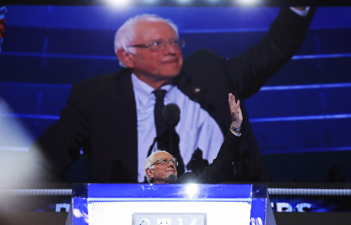 Сандерс поддержал Хиллари Клинтон на съезде демократов в Филадельфии