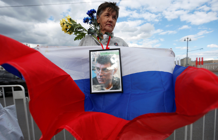 Родные Немцова намерены добиться переквалификации дела о его убийстве