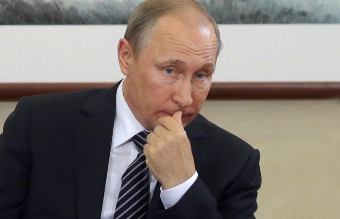 Путин попросил подумать о поправках в "закон Яровой"