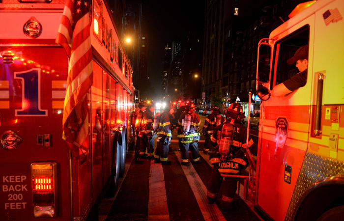 В результате взрыва в Нью-Йорке ранены 26 человек