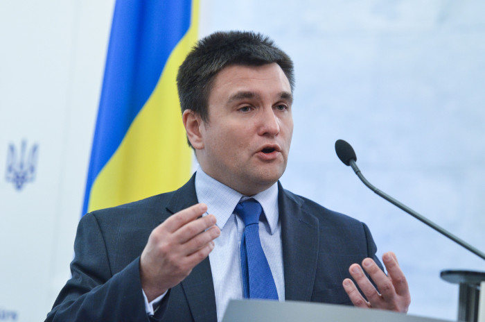 Киев связал урегулирование в Донбассе с контролем со стороны ОБСЕ