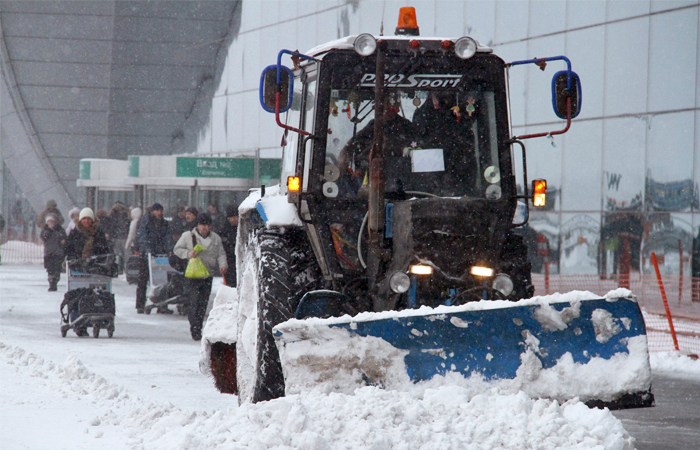 Снегопад не вызвал длительных задержек рейсов в московских аэропортах