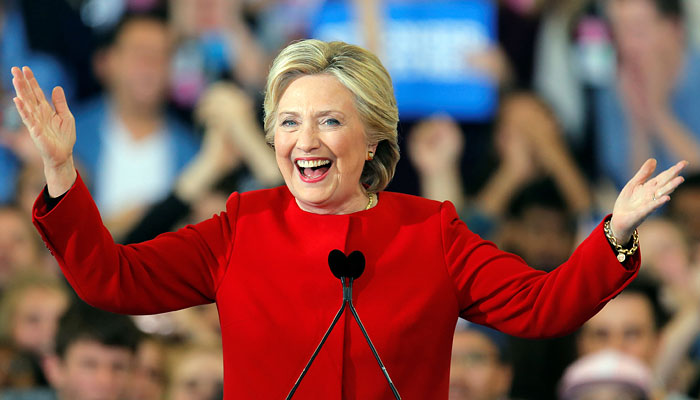 Хиллари Клинтон выиграла первое голосование на президентских выборах