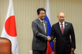 Абэ обсудит с Путиным проблему заключения мирного договора