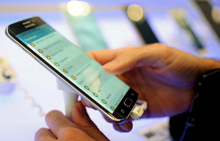 ФАС заинтересовалась ценообразованием на смартфоны Samsung