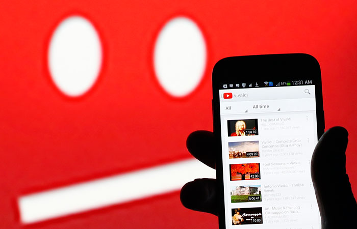 В Минкомсвязи опровергли законодательное ограничение работы YouTube в РФ