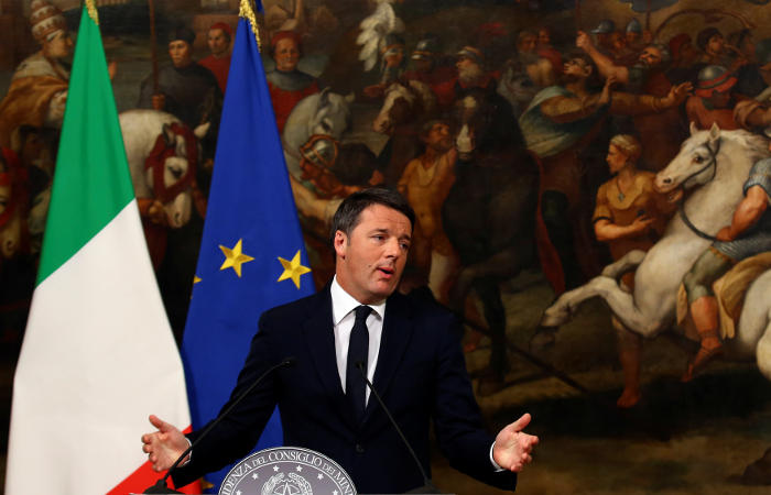 Премьер-министр Италии подаст в отставку из-за поражения на референдуме