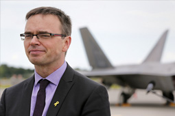 Глава МИД Эстонии: призываем Россию выполнять свои международные обязательства