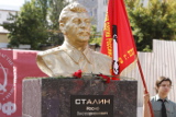 Мединский высказался против установки "государственного памятника" Сталину