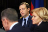 Медведев утвердил правила общественного контроля в сфере ЖКХ