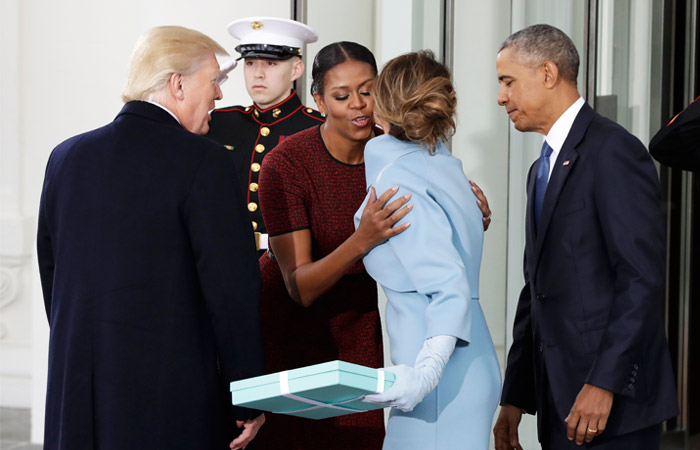 Избранный президент США Дональд Трамп с супругой прибыли в Белый дом на встречу с действующим президентом США Бараком Обамой